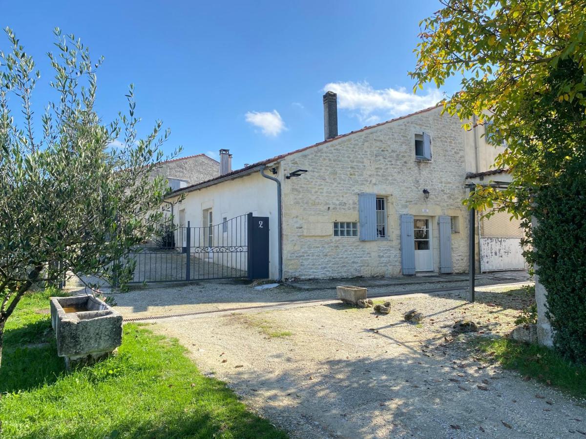 Domaine De La Laigne - Spa Asnières-la-Giraud Екстериор снимка