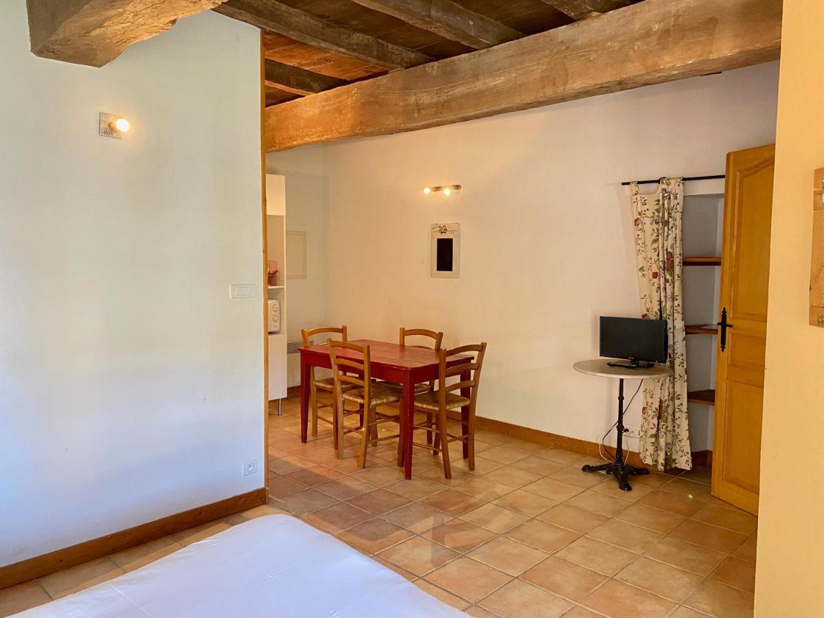 Domaine De La Laigne - Spa Asnières-la-Giraud Екстериор снимка