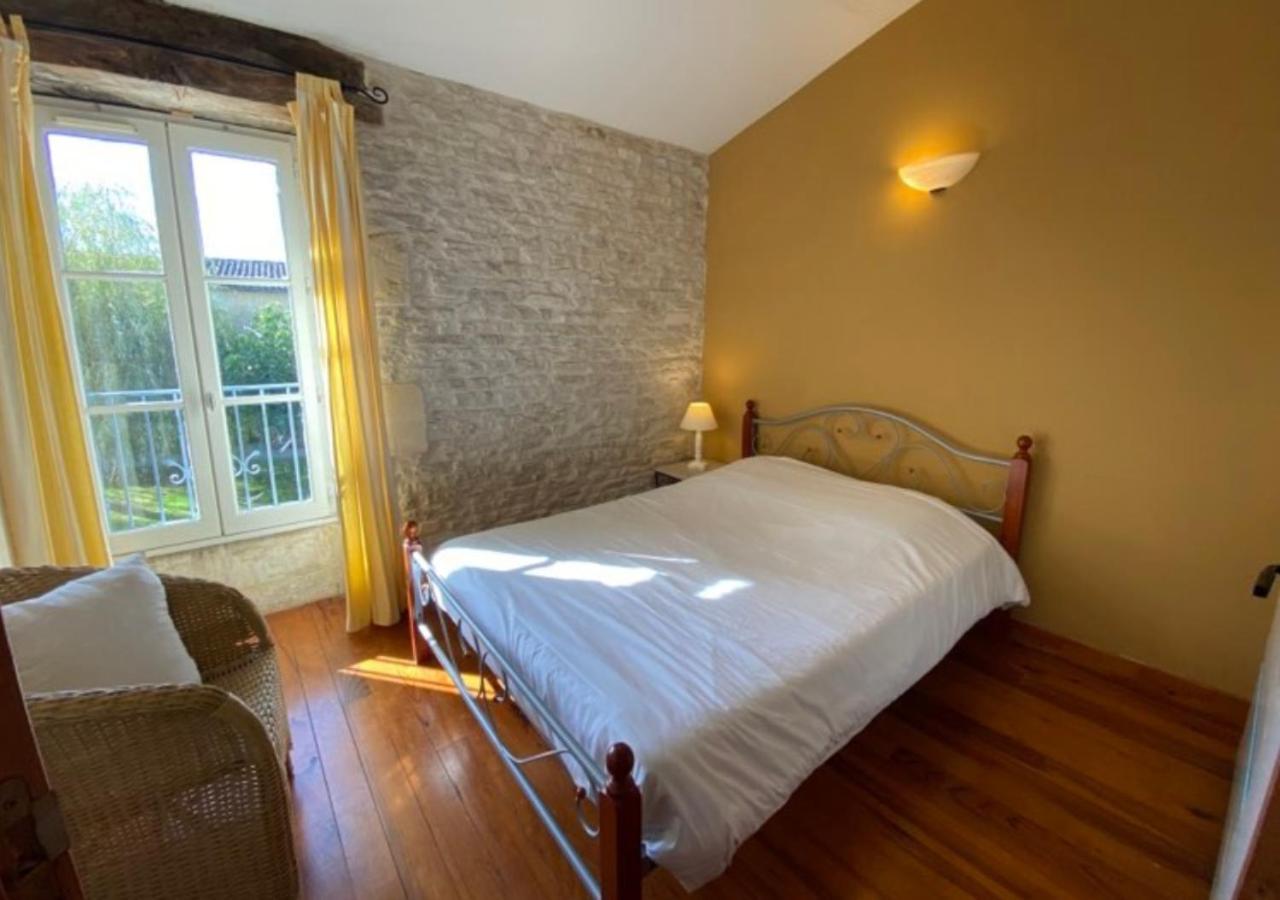 Domaine De La Laigne - Spa Asnières-la-Giraud Екстериор снимка