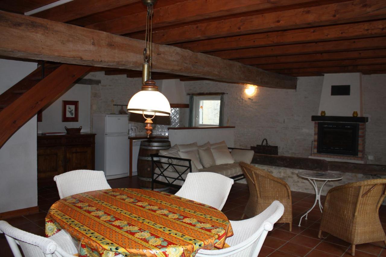 Domaine De La Laigne - Spa Asnières-la-Giraud Екстериор снимка