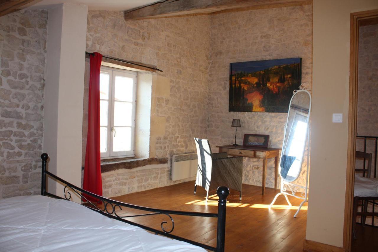 Domaine De La Laigne - Spa Asnières-la-Giraud Екстериор снимка
