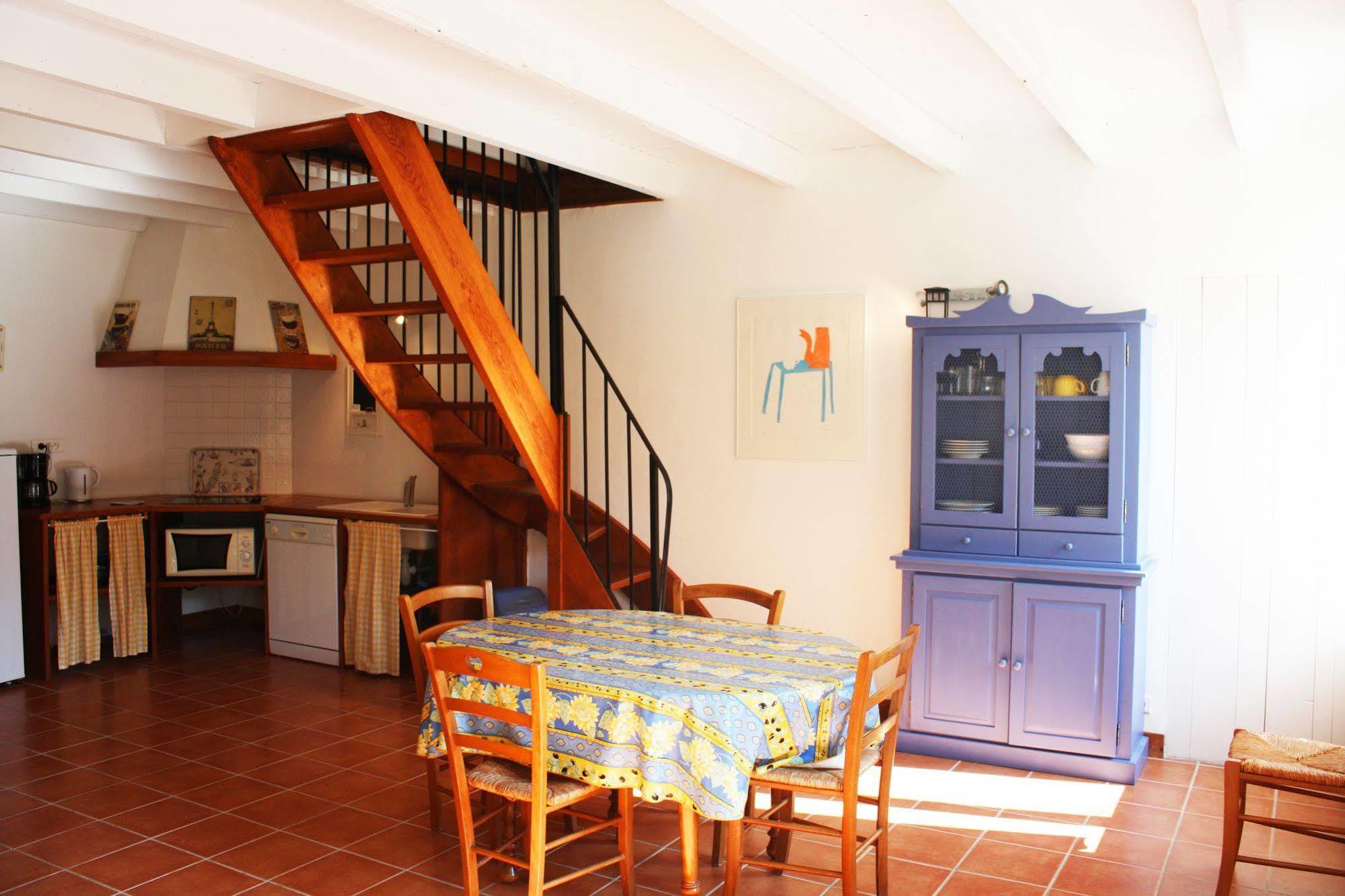 Domaine De La Laigne - Spa Asnières-la-Giraud Екстериор снимка